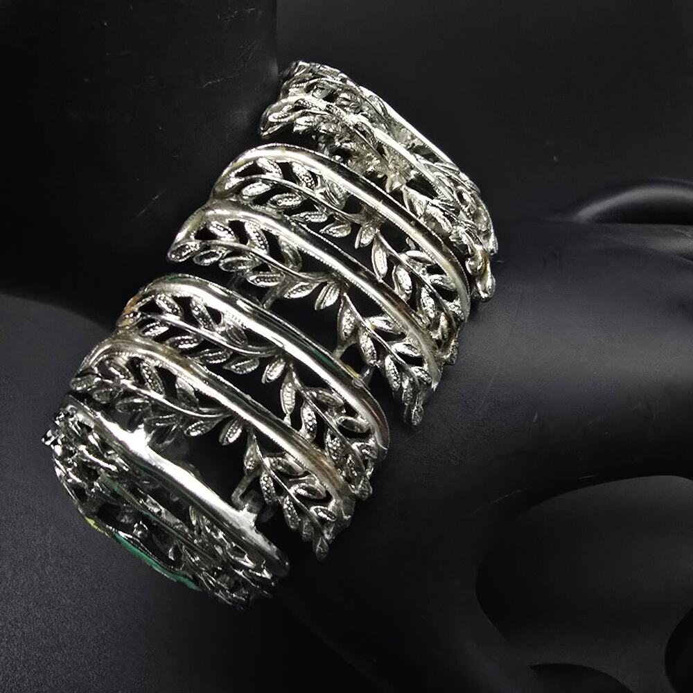 Vintage Silver Tone Panel Link Leaf Bracelet Costume Jewelry